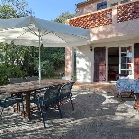 Snug Holiday Home In Bormes Les Mimosas With Pool Exterior photo